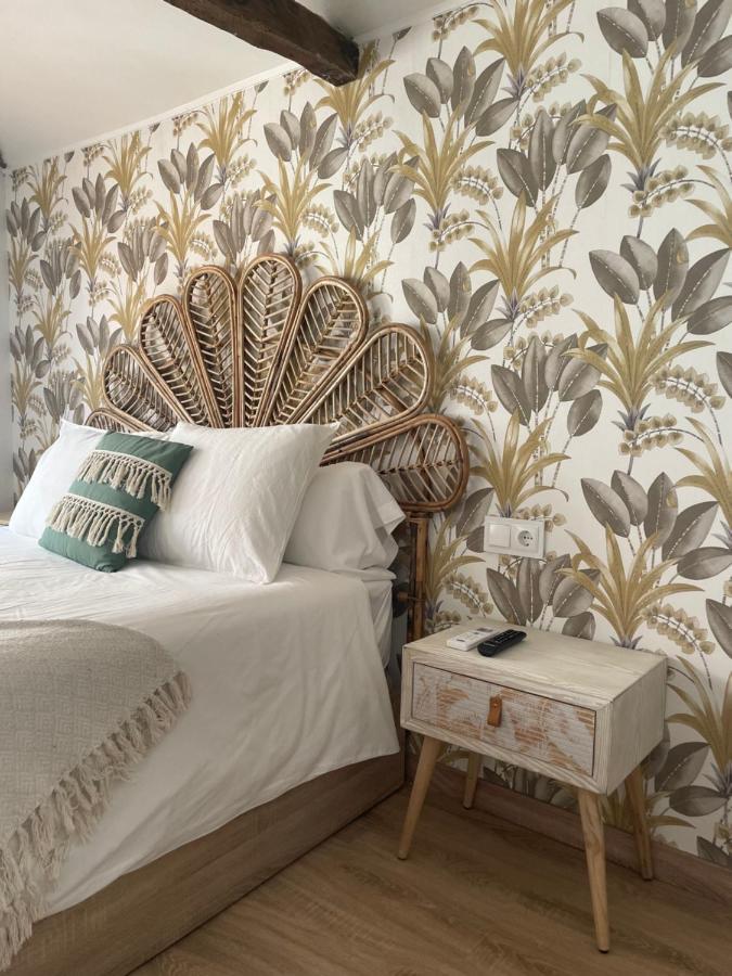 A Marias Small Apartment