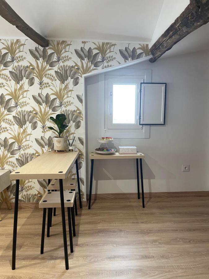 Apartment A Marias Small